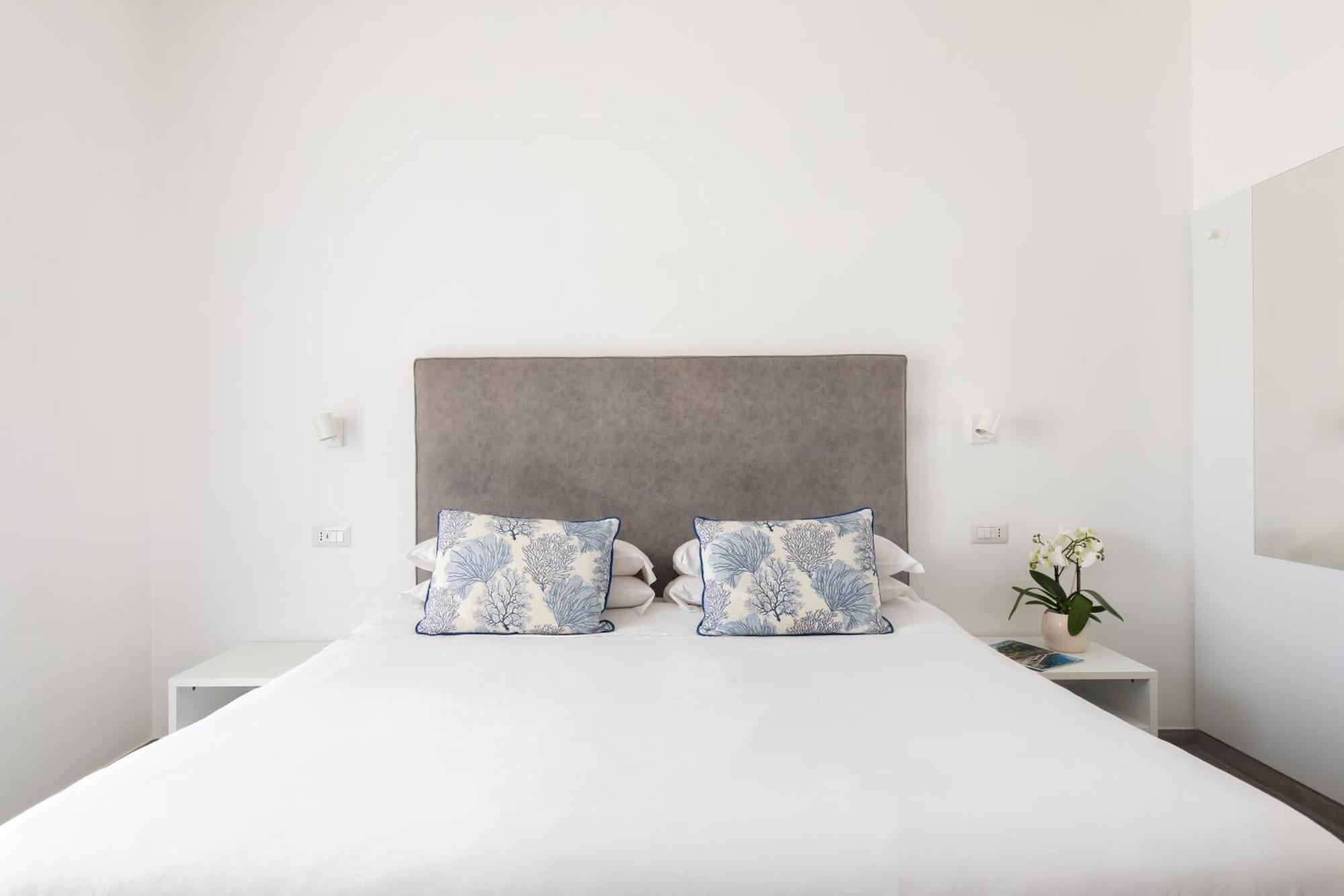 Yourhome - Maison Degli Aranci Sorrento Bagian luar foto