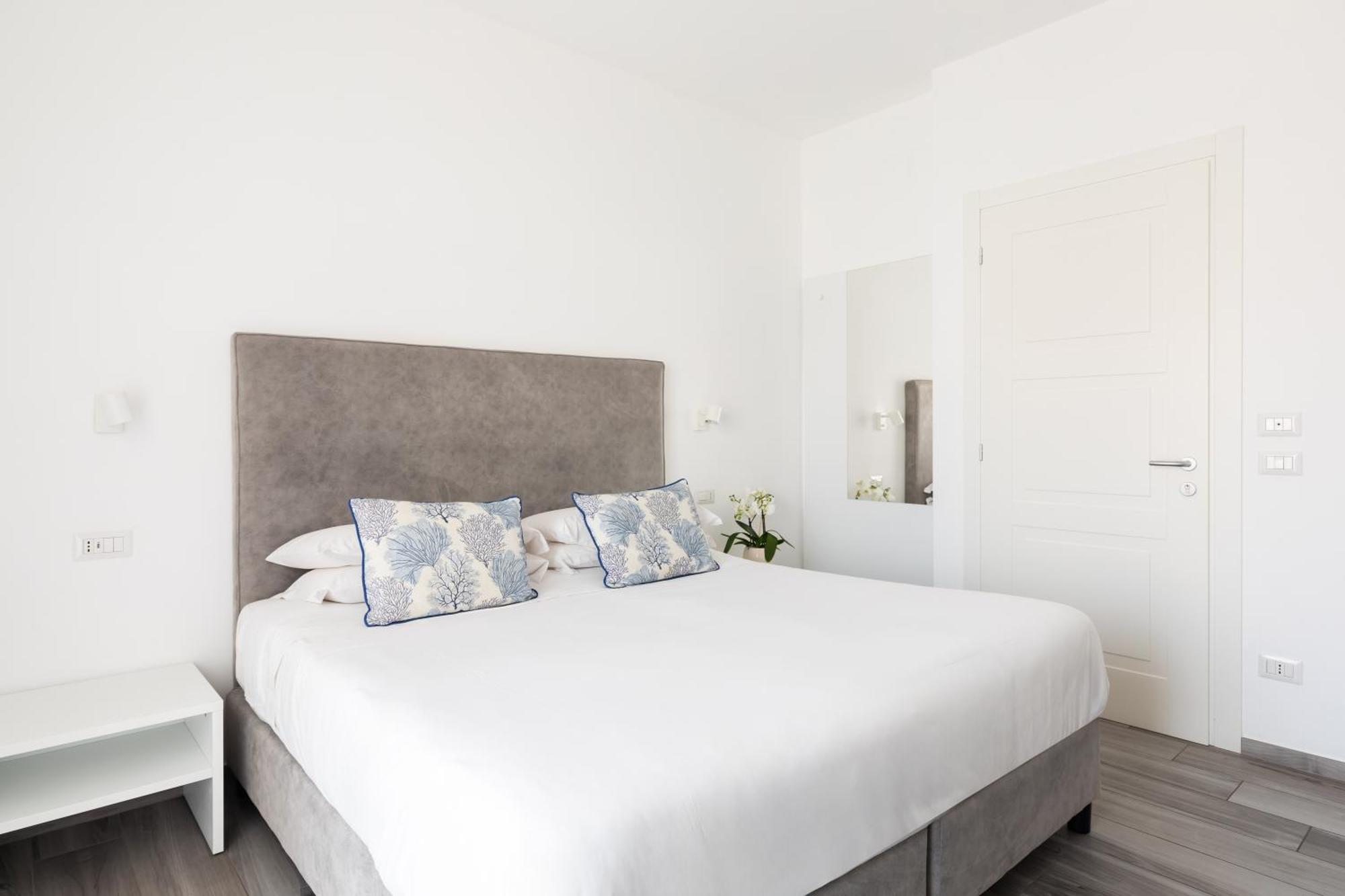 Yourhome - Maison Degli Aranci Sorrento Bagian luar foto