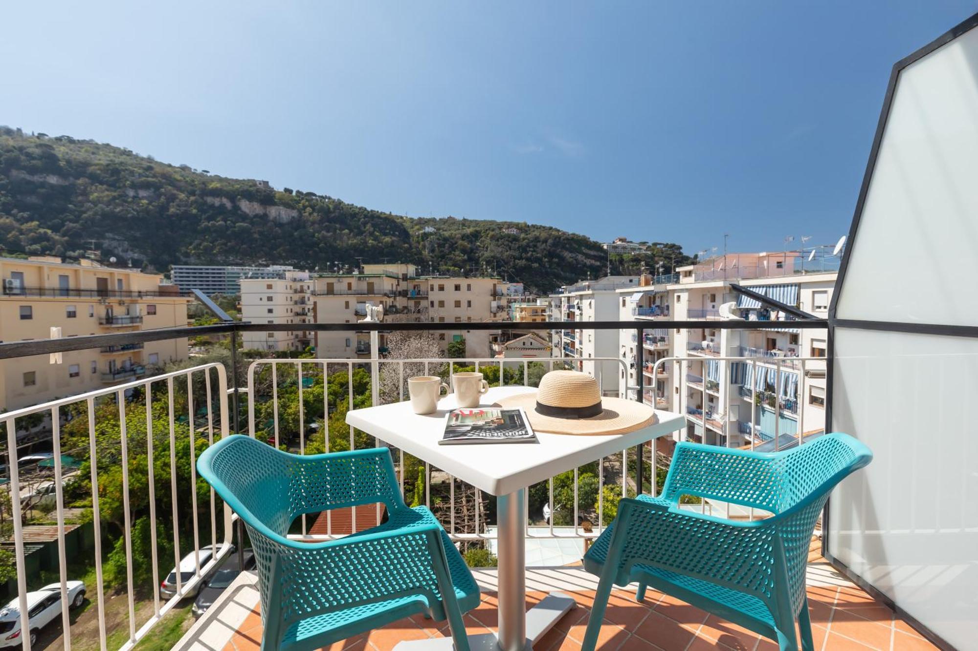Yourhome - Maison Degli Aranci Sorrento Bagian luar foto