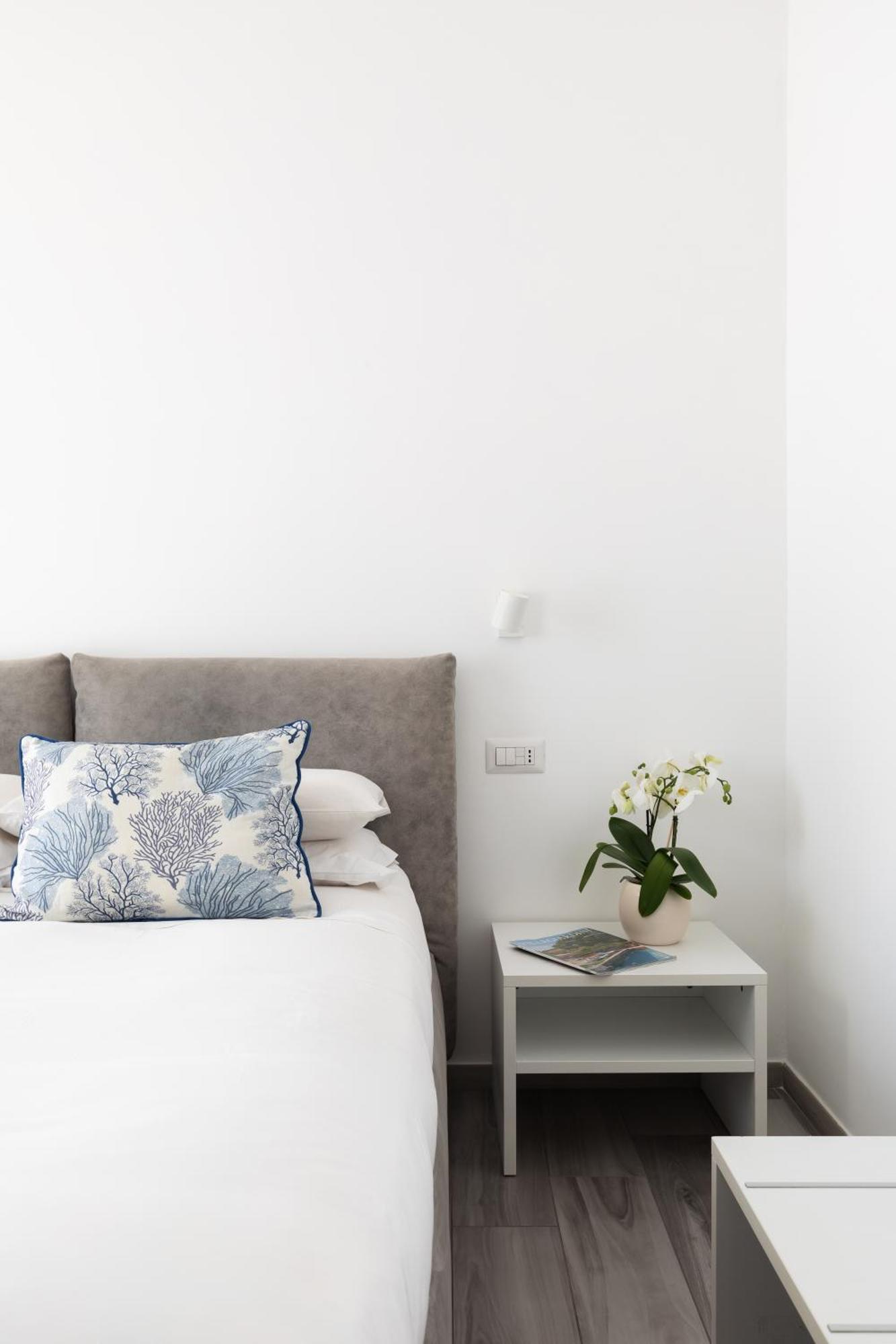 Yourhome - Maison Degli Aranci Sorrento Bagian luar foto