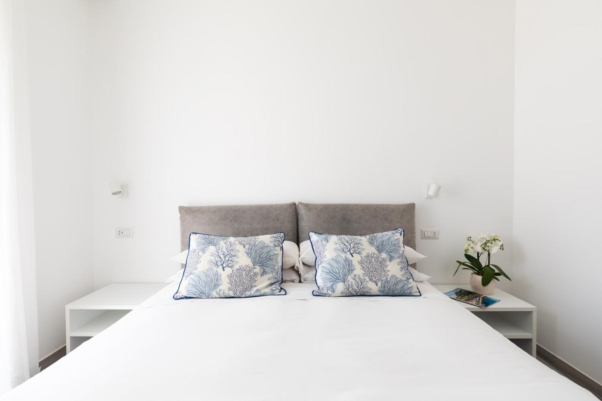 Yourhome - Maison Degli Aranci Sorrento Bagian luar foto